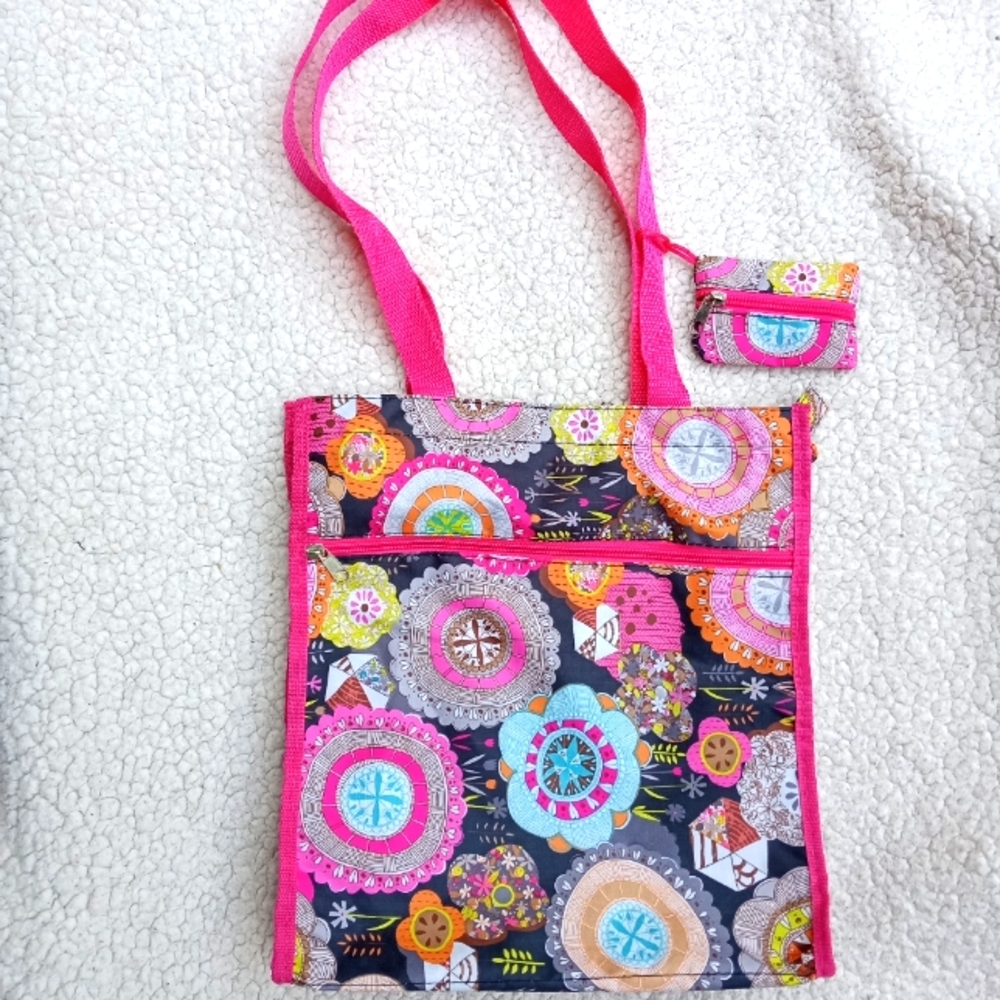 Lightweight Nylon Tote NWOT